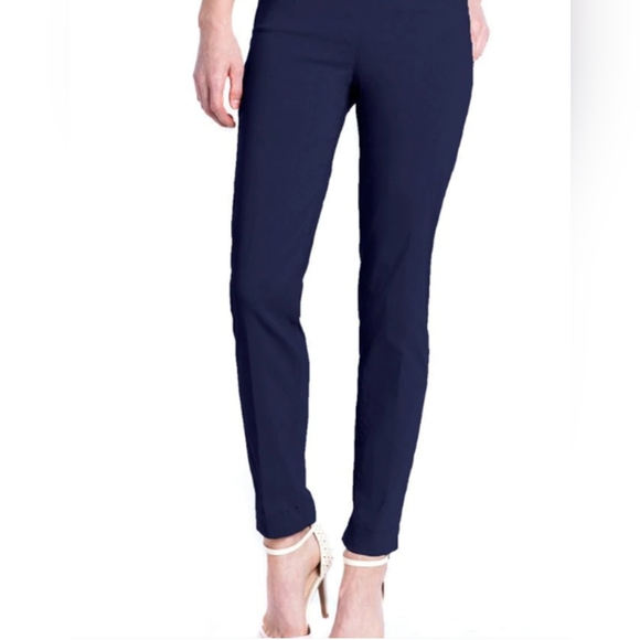 Merona Navy Blue Mid Rise Skinny Straight Pants Rayon Nylon Blend 2L (Stretch) - Picture 1 of 15